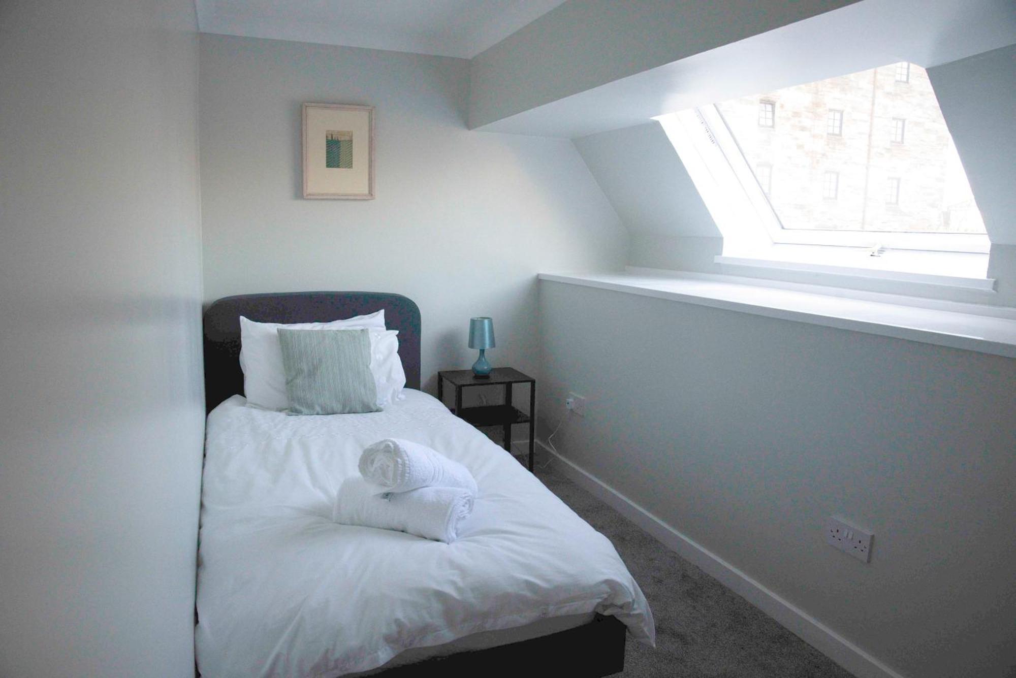 Fabulous Stylish Flat In Merchant City & Free Secure Parking Glasgow Exterior photo